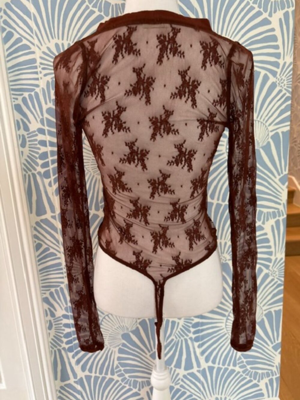 Sheer Lace Ruched V-Neck Long Sleeve Bodysuit in Rust - Picture 3 of 6